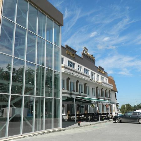Florentina Hotel Edinet Екстериор снимка