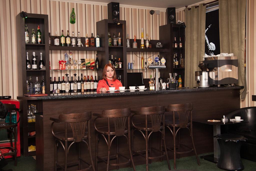 Florentina Hotel Edinet Екстериор снимка