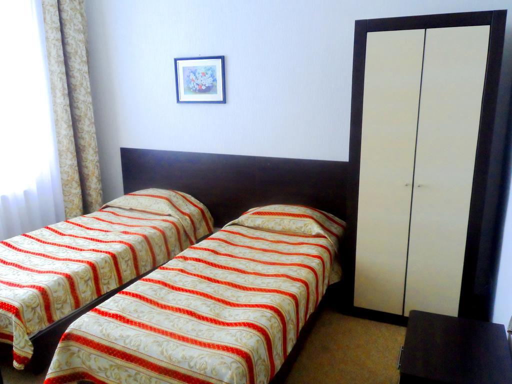 Florentina Hotel Edinet Екстериор снимка